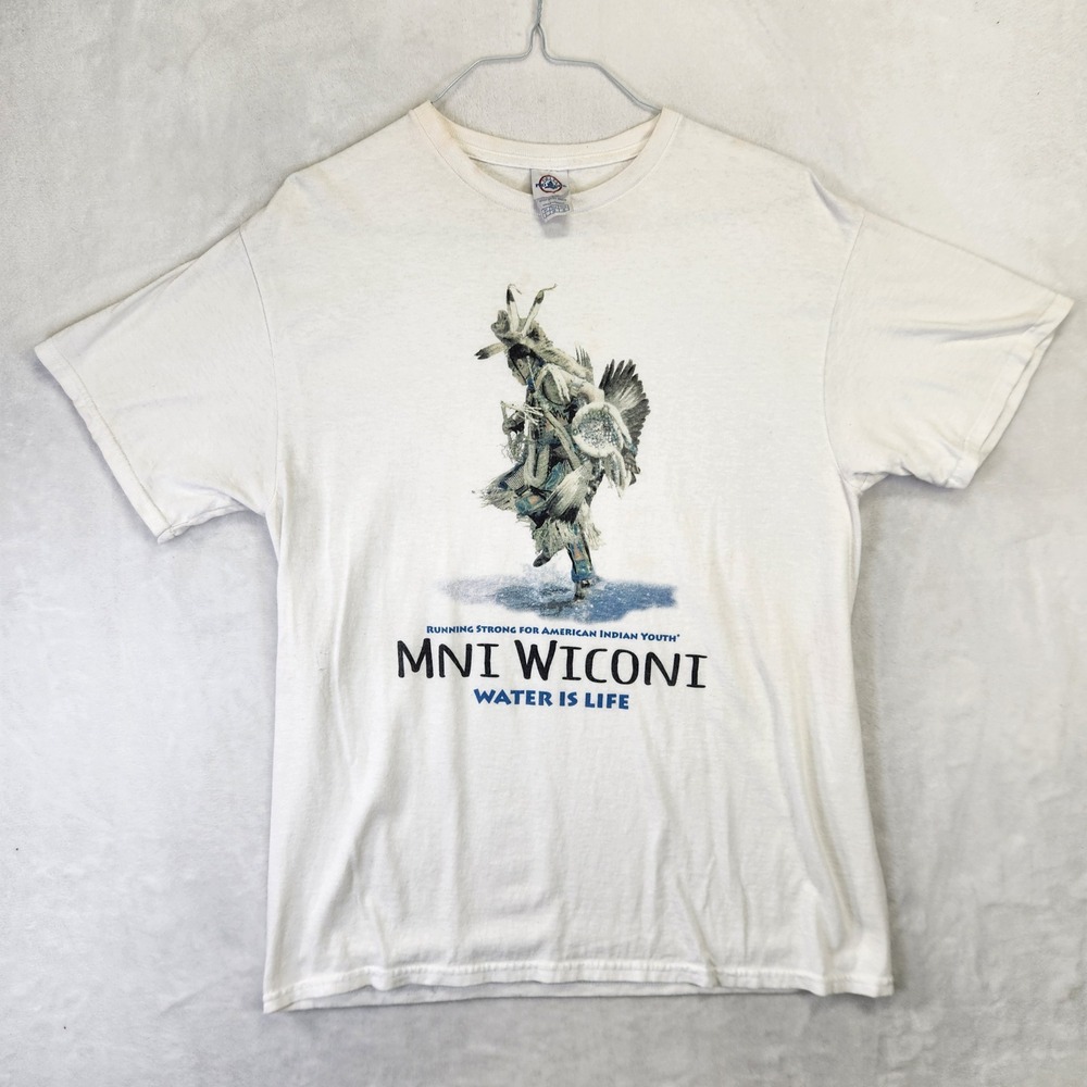 Delta Pro Weight Mni Wiconi Water Is Life American Indian Youth T-Shirt Mens L